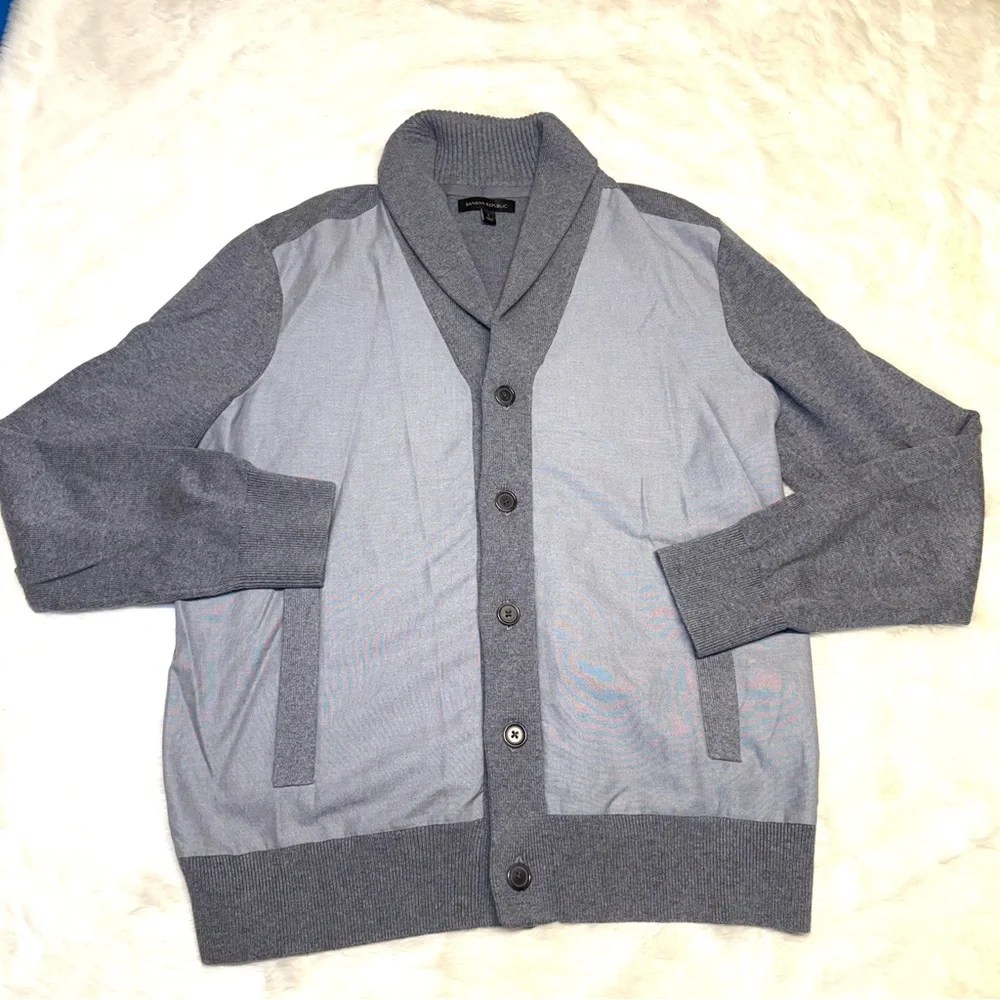 Banana Republic two tone gray button‎ front cotton cardigan men's size large